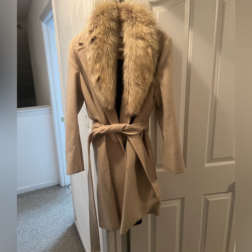 Zara Tan Wool Coat with Faux Fur Collar with belt